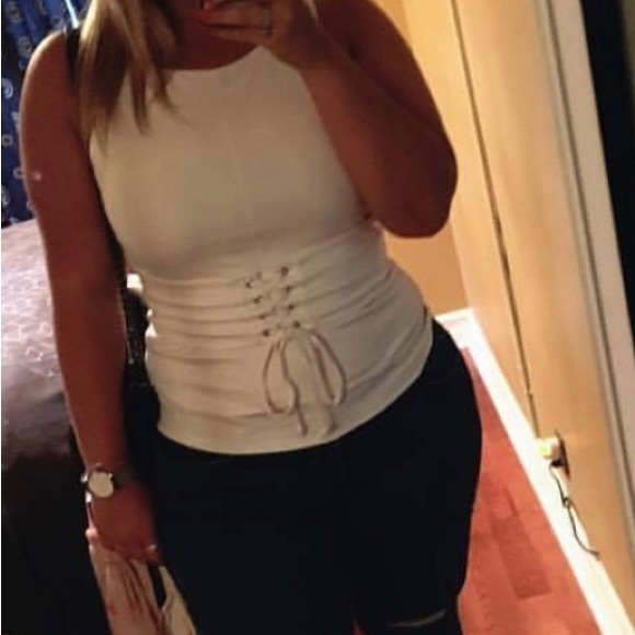 TWO FOR ONE! Dynamite Sleeveless Faux Corset Top Black and White (Size Large) - Picture 5 of 5